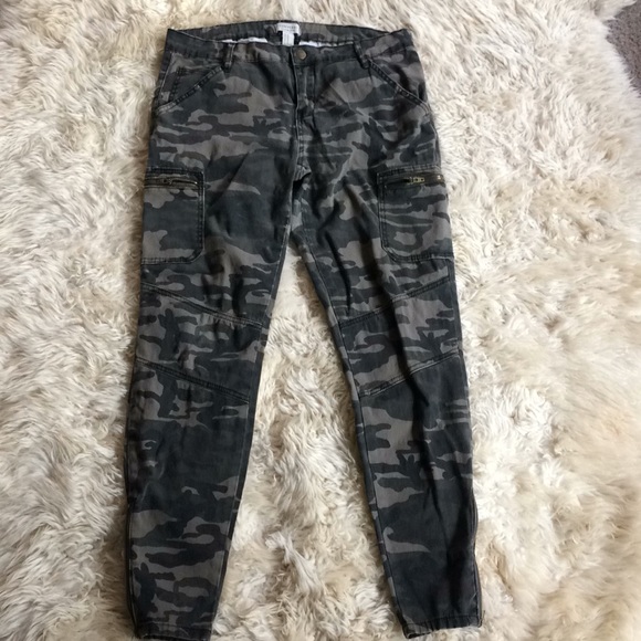 Forever 21 Denim - Forever 21 army skinny jeans